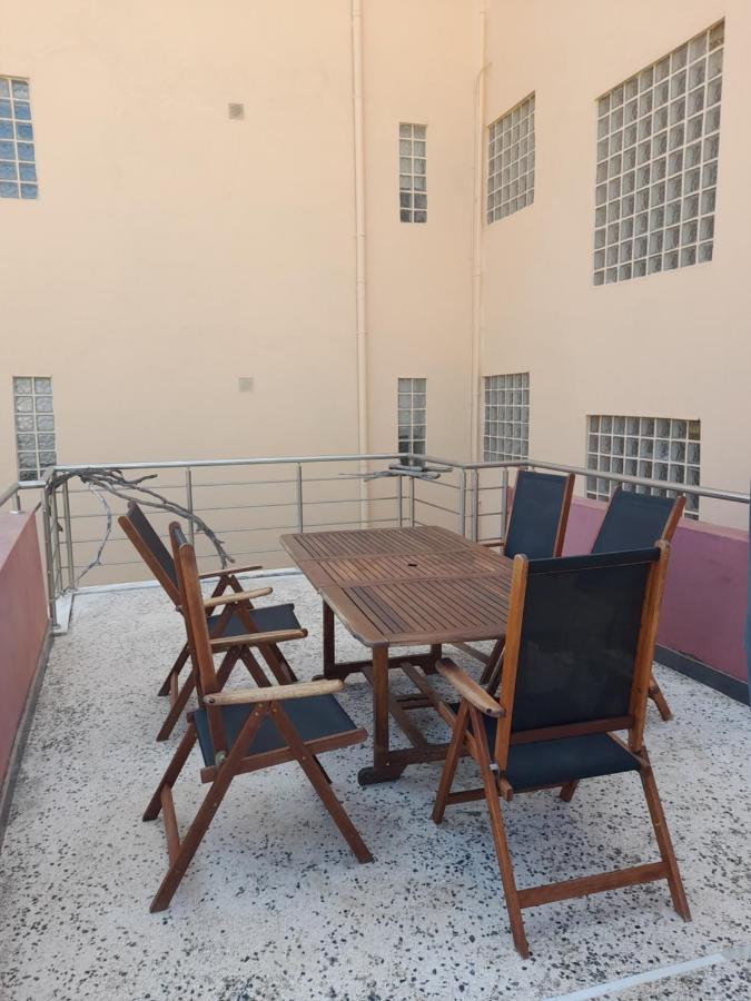 Bright Top Floor Apartment! Zakynthos Town Exterior photo